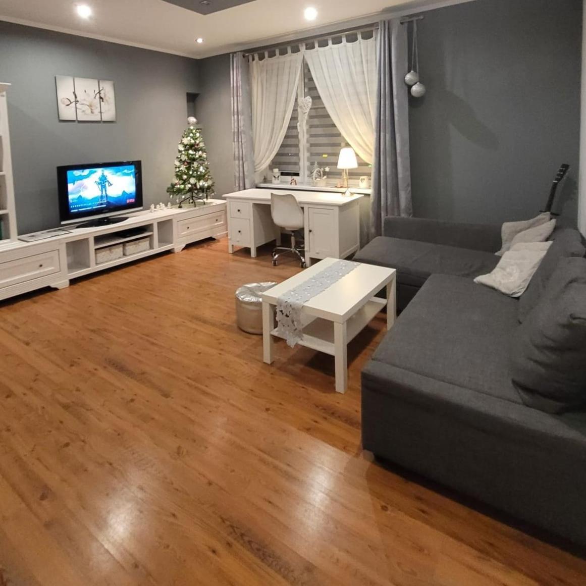 Apartament Pablo 75M2 W Centrum Tarnowskich Gor Tarnowskie Góry Dış mekan fotoğraf